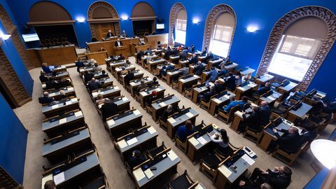 Lisaeelarve: Isamaa annab kriitikat, Reformierakond aga kiidab