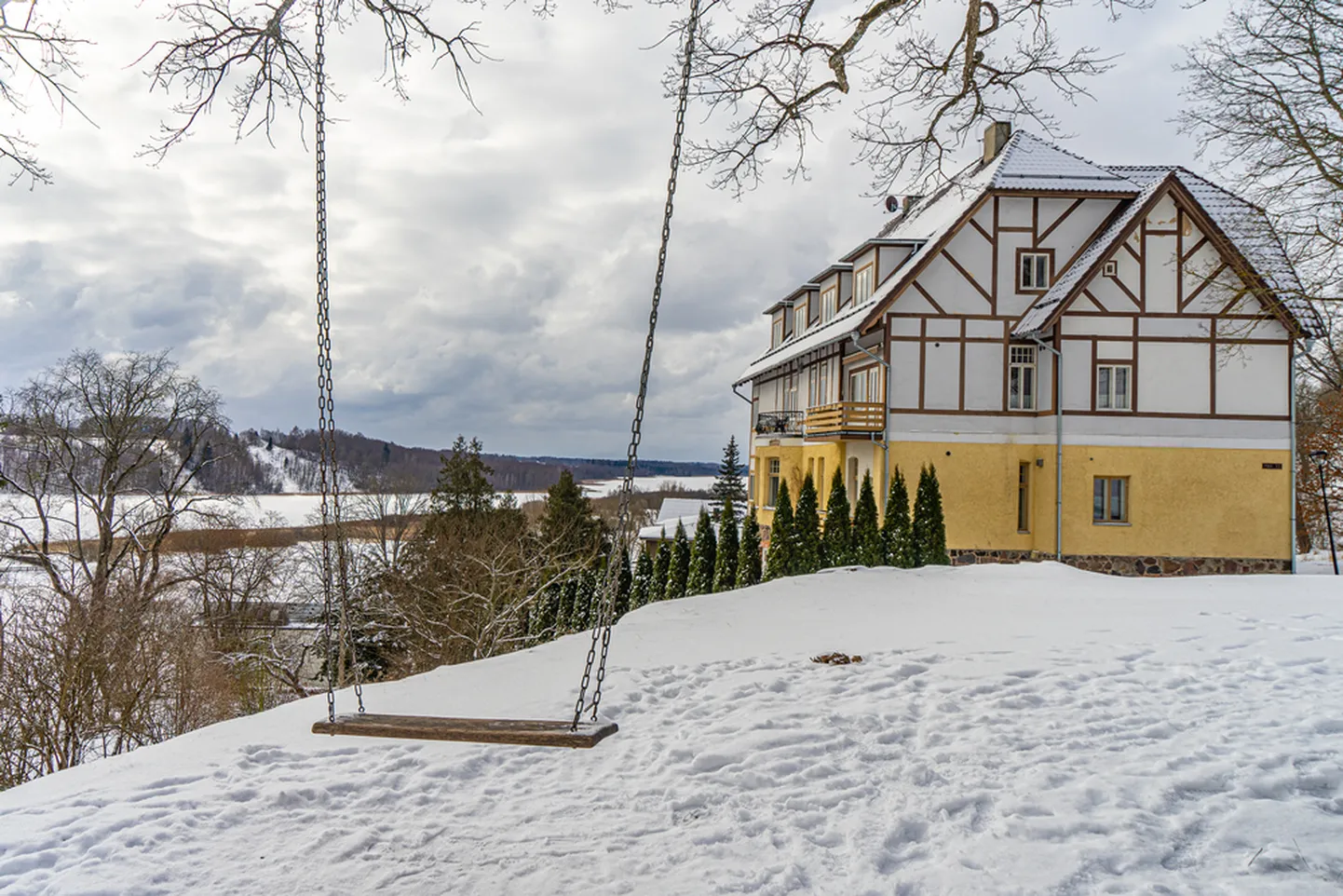 Viljandi. Pilt on illustreeriv.