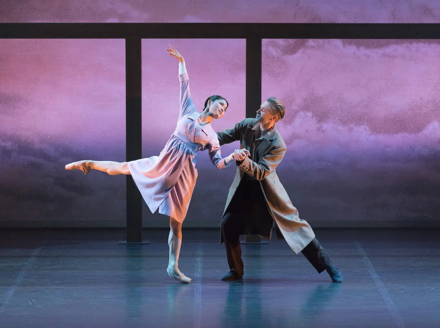 Tänavusele balletifestivalile lisas eripära Moskva balletiteatri tantsuetendus "Kreutzeri sonaat", mis liigutas vaatajaid hinge põhjani.

ALEKSANDR KOZULIN