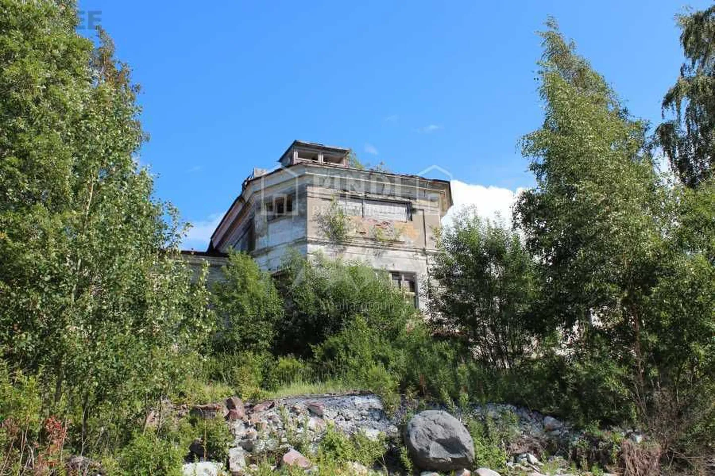 Instituudi hoone Pärispeal.