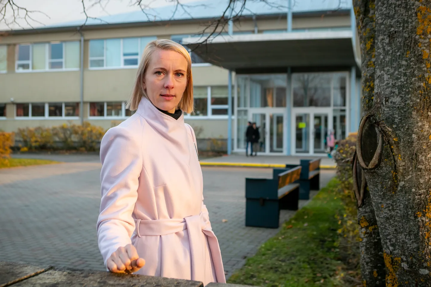 LAPS VAJAB ABI KOOLIS JA KOHE, leiab Kuressaare Nooruse kooli hoolekogu aseesimees Kristi Sillart.