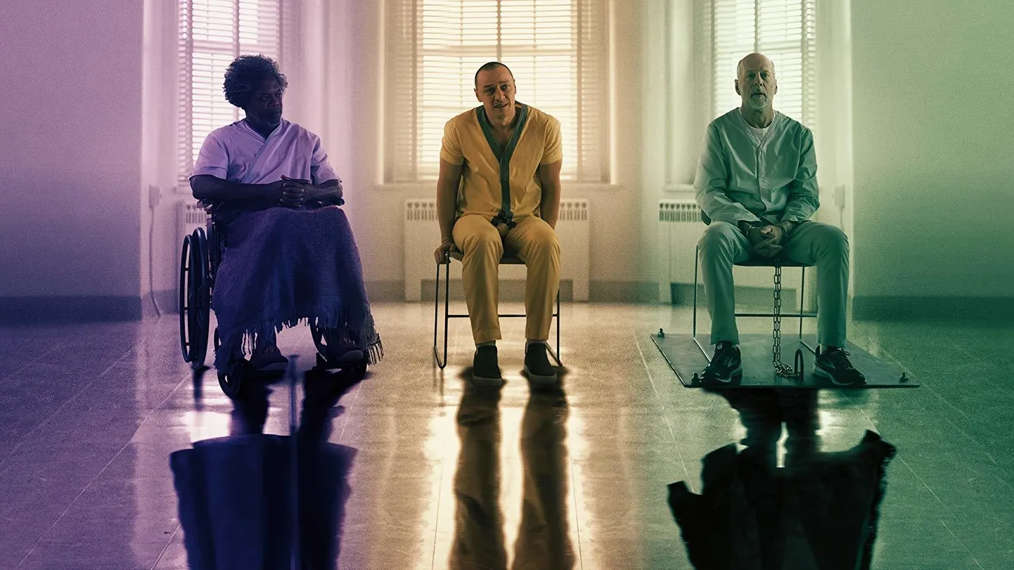 Kohe näha, et vanad sõbrad: Samuel L. Jackson, James McAvoy ja Bruce Willis filmis «Klaas».