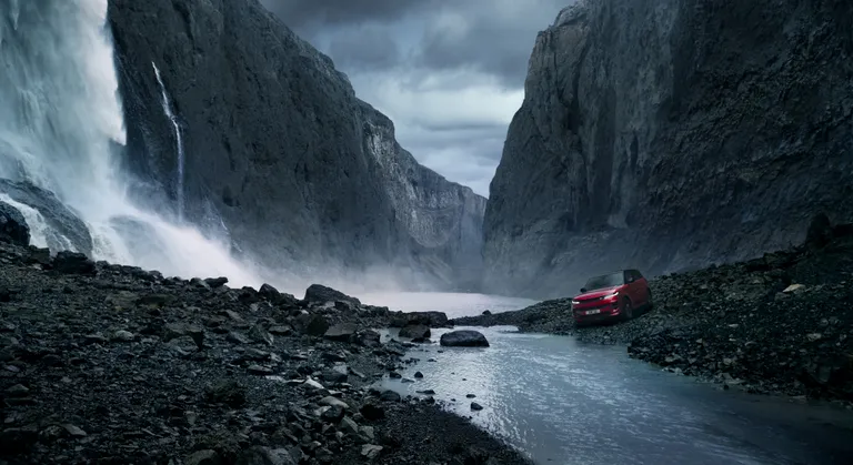 Uus Range Rover Sport.