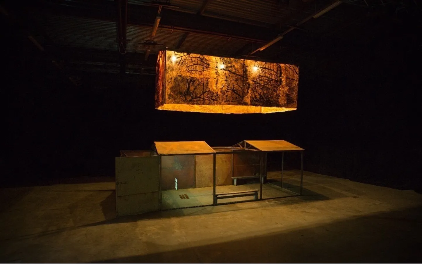 Laura Aizporiete installatsioon «Garage 119».
