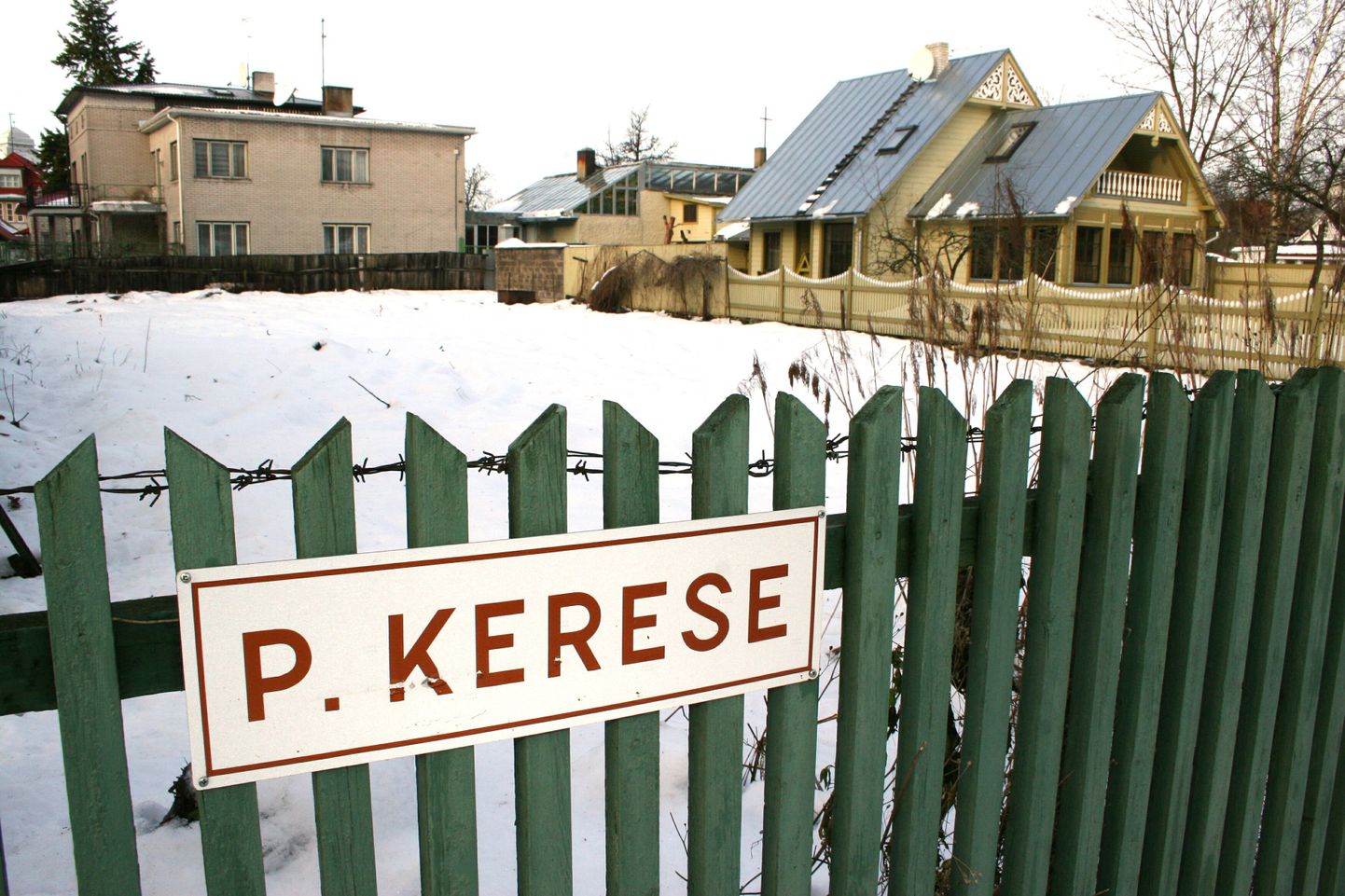 Senised P. Kerese nime kandvad tänava sildid asendatakse Paul Kerese nimelistega.