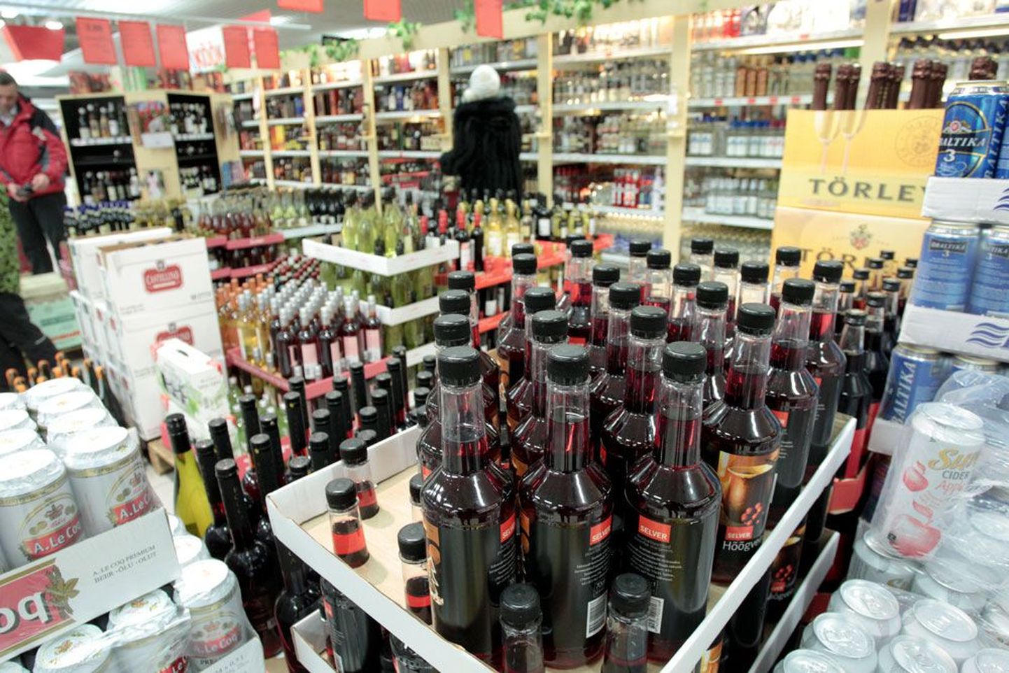 Kange alkoholi tootjaid Eestis häirib see, et lahja alkoholi aktsiis on kange alkoholi aktsiisist madalam.