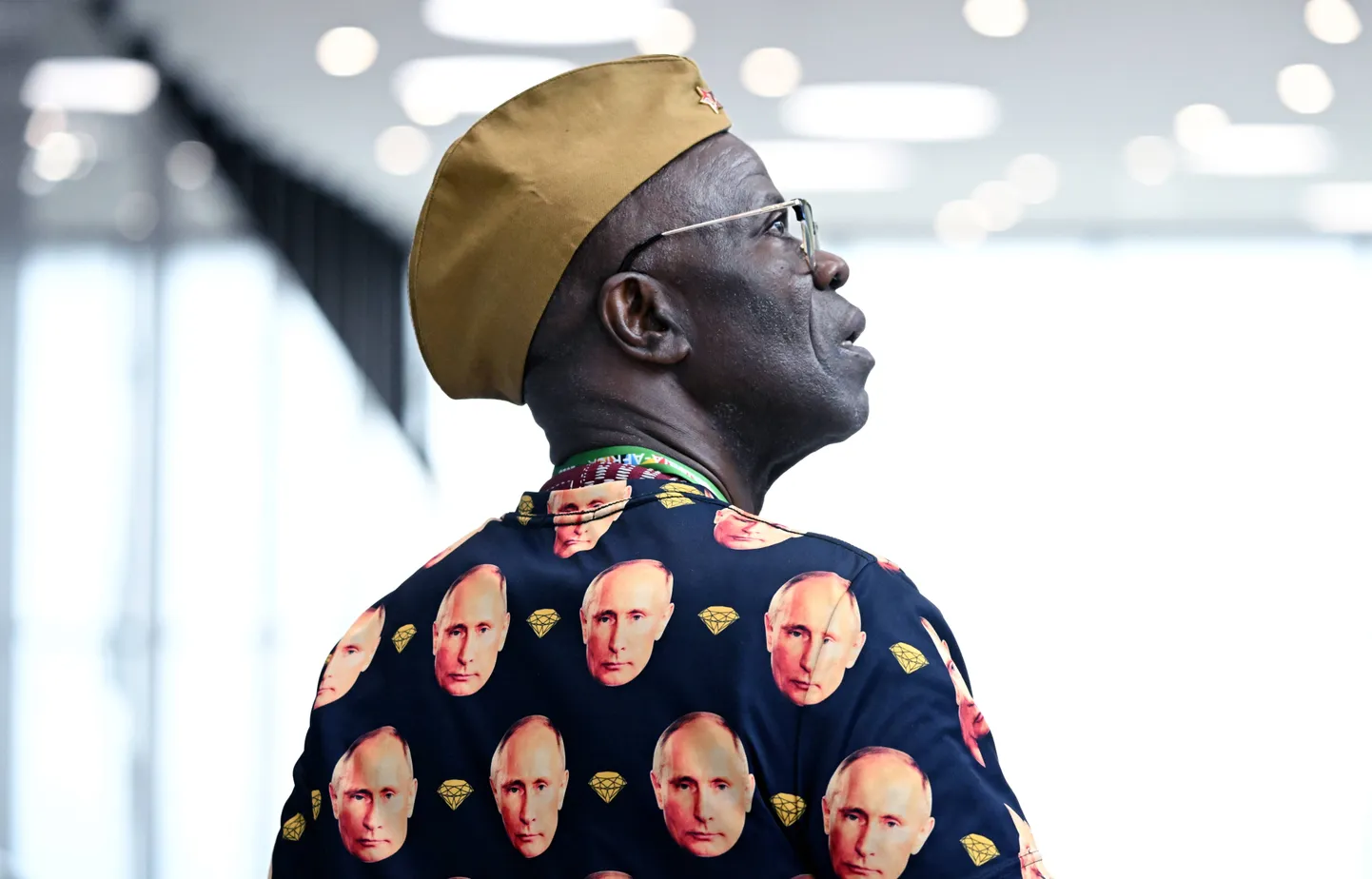 Vene-Aafrika foorumi delegaat Peterburis 28. juulil 2023.
