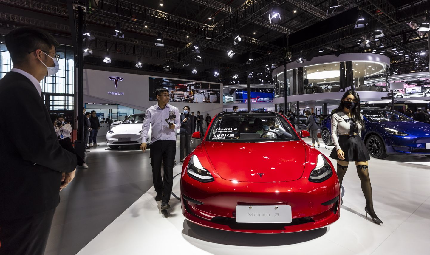 Tesla Model 3 Shanghai autonäitusel