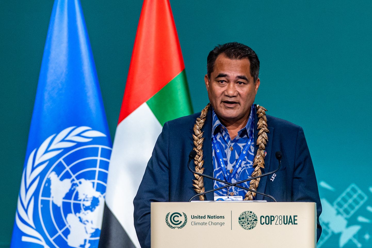 Väikeste Saareriikide Liidu esimees ning ühtlasi Samoa loodusvarade ja keskkonnaminister Toeolesulusulu Cedric Schuster väljendas kokkuleppe teksti mustandi üle selget rahulolematust.