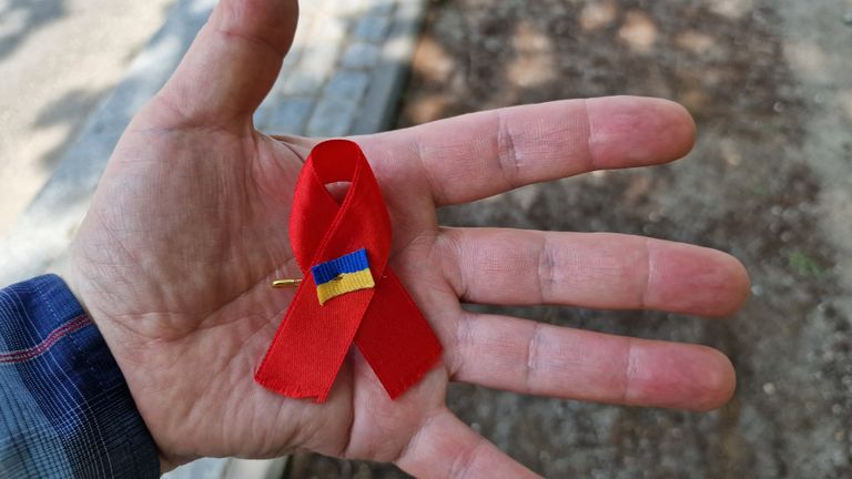В Нарве много участников акции памяти жертв СПИДа из числа украинских военных беженцев.
