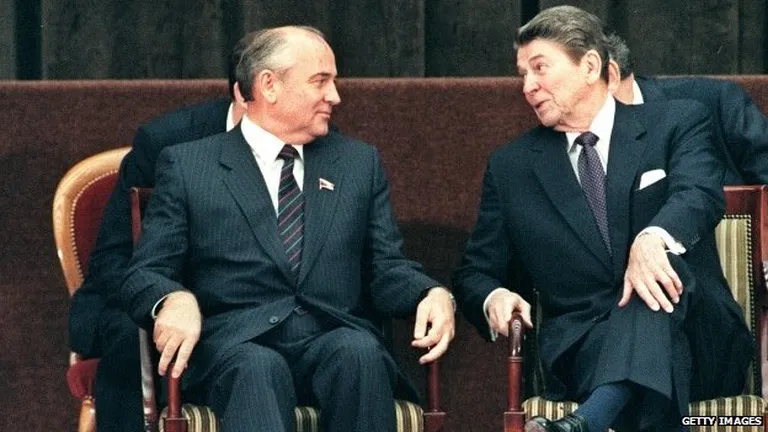 Михаил Горбачев и Рональд Рейган.