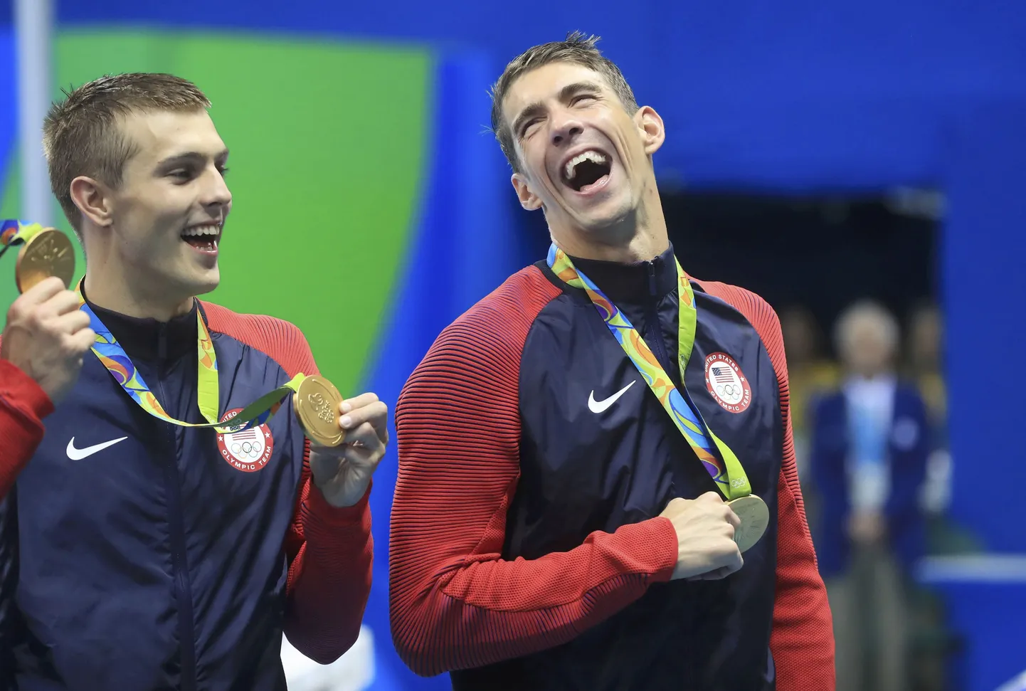 Olümpiamängude kuningas Michael Phelps (paremal)