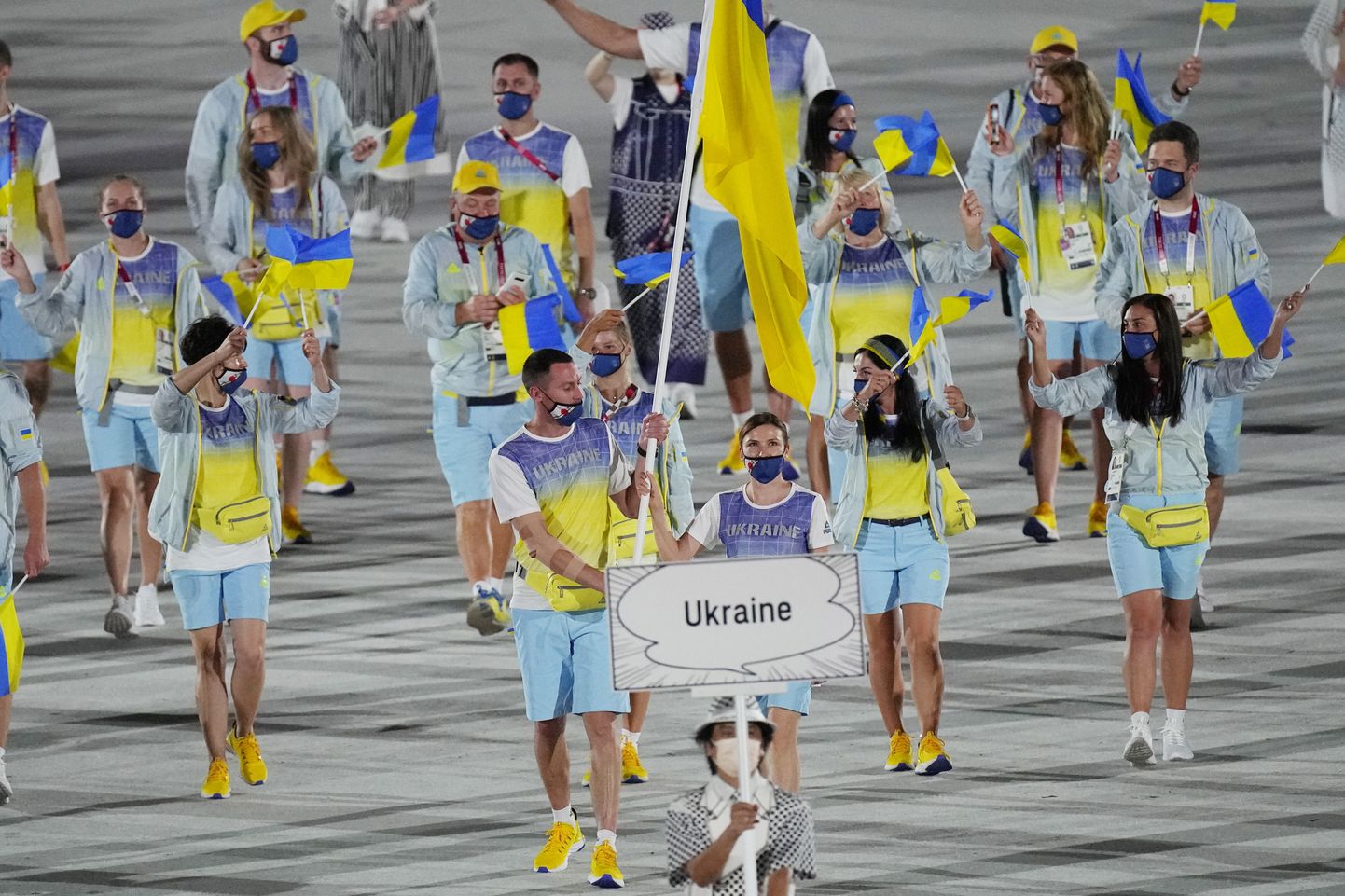 Ukraina koondis Tokyo olümpiamängude avatseremoonial.