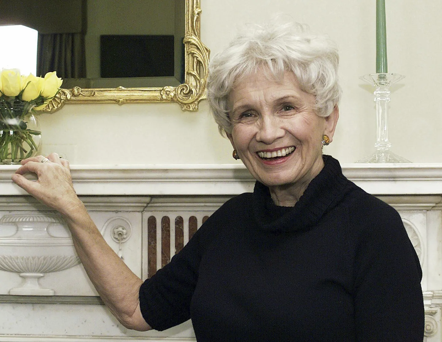 Kanada kirjanik Alice Munro 2002. aastal USAs New Yorgis.
