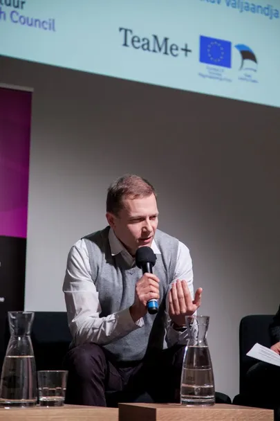 Andi Hektor.
