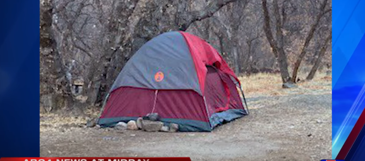 Ameerika Ühendriikide Utah' rahvuspargist leitud telk, milles oli naine, kes elas seal alates möödunud aasta novembrist