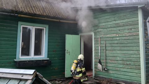Sotsiaaltöötaja koduvisiit päästis eaka naise hullemast