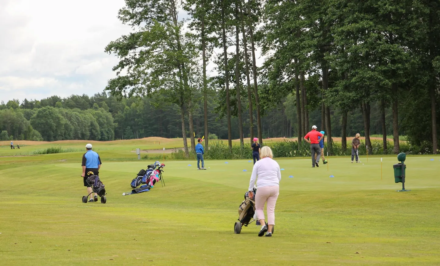 Opositsioon on nõudnud, et golfiväljakute eest tuleks tasuda maamaksu, uue seadusega seda enam nõuda ei saa.