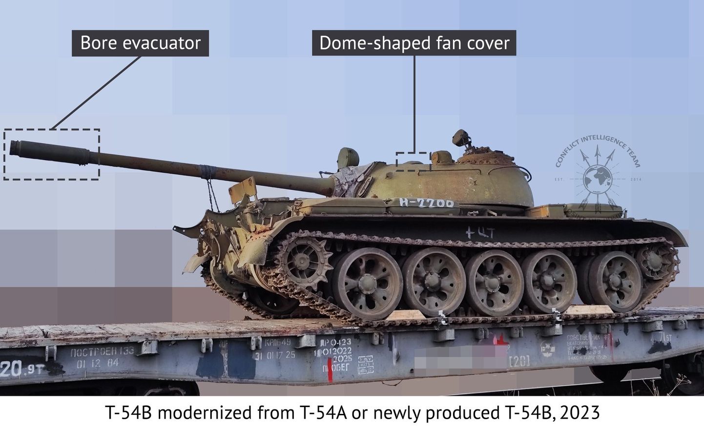 Танки Т-54, которые, предположительно, отправляются в зону боевых действий в Украине