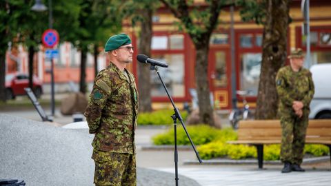 GALERII ⟩ Pärnus pälvisid medali Eestis teeninud Prantsuse sõdurid