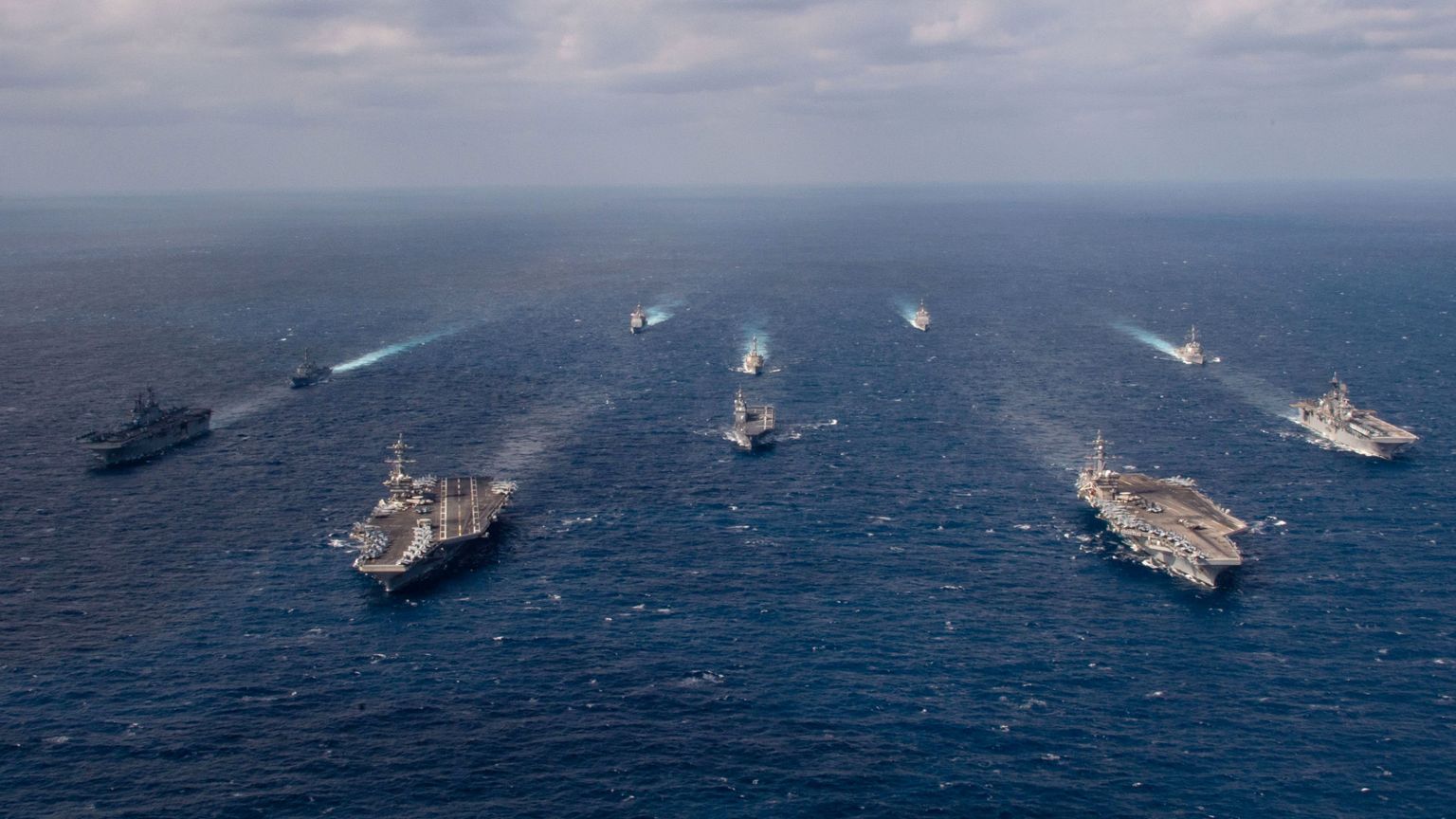 USA Vaikse ookeani laevastikku kuuluvad alused korraldasid jaanuaris Filipiini merel õppused, mis ärritasid regionaalset suurvõimu Hiinat.
