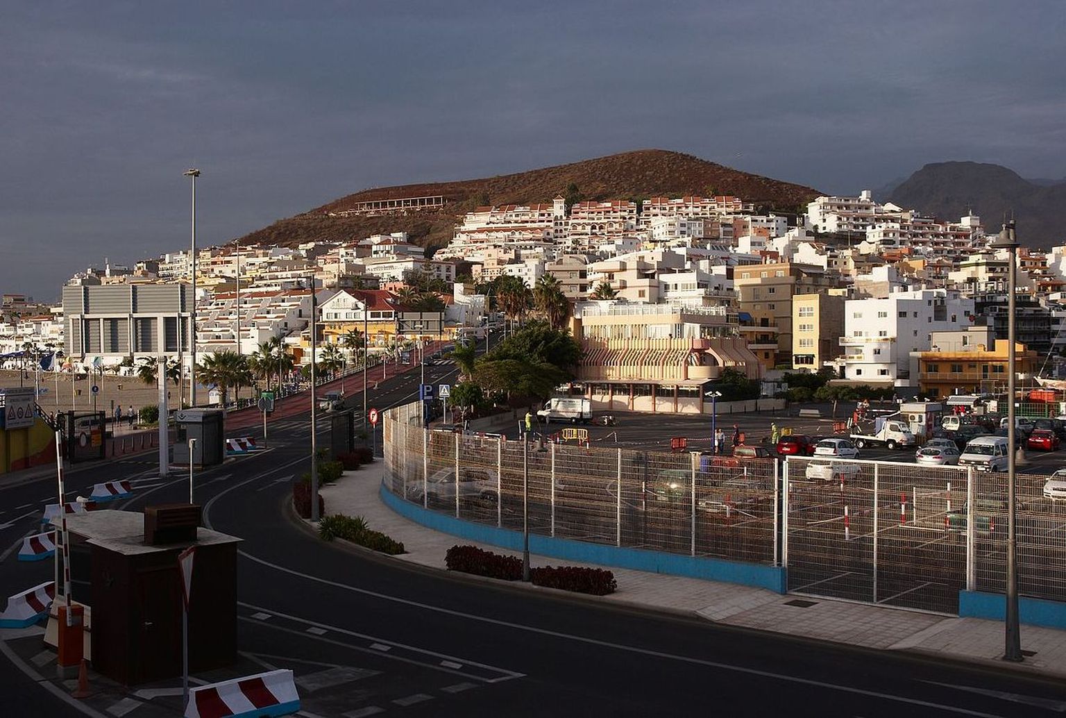 Kanaari saartel Tenerifel asuv Los Cristianos