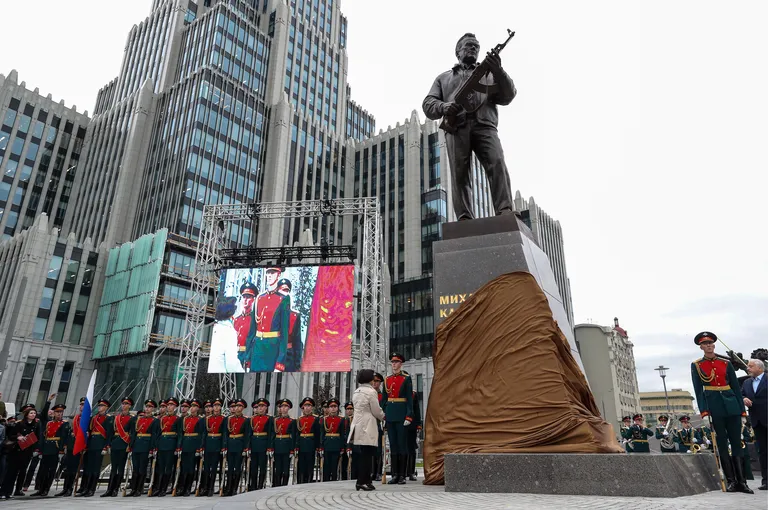 Kalašnikovi monumendi avamine. Foto: Valeri Šarifulin/TASS/Scanpix.