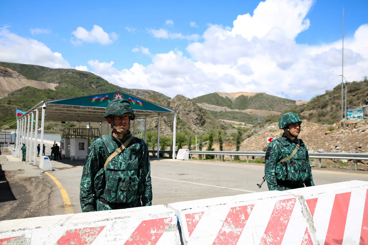 Kontrollpunkt Mägi-Karabahhi Armeeniaga ühendavas Latšini koridoris, mille Aserbaidžaan on blokeerinud.
