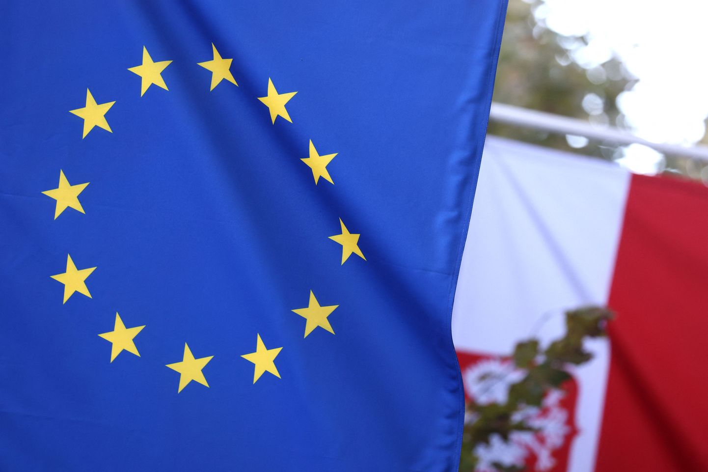 Euroopa Liidu ja Poola lipp. Foto on illustratiivne.