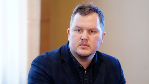 Direktor Rīgas enerģētikas aģentūras Ikaunieks razrešen dolžnosti