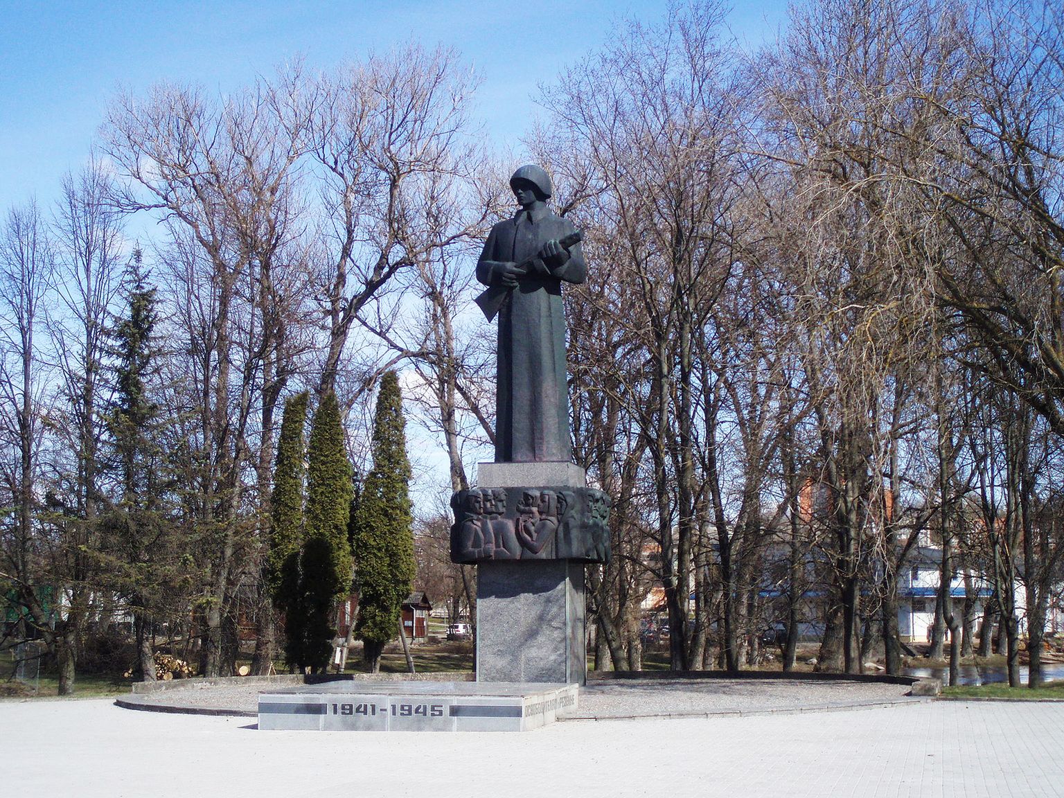 Памятник освободителям Резекне ("Алёша")
