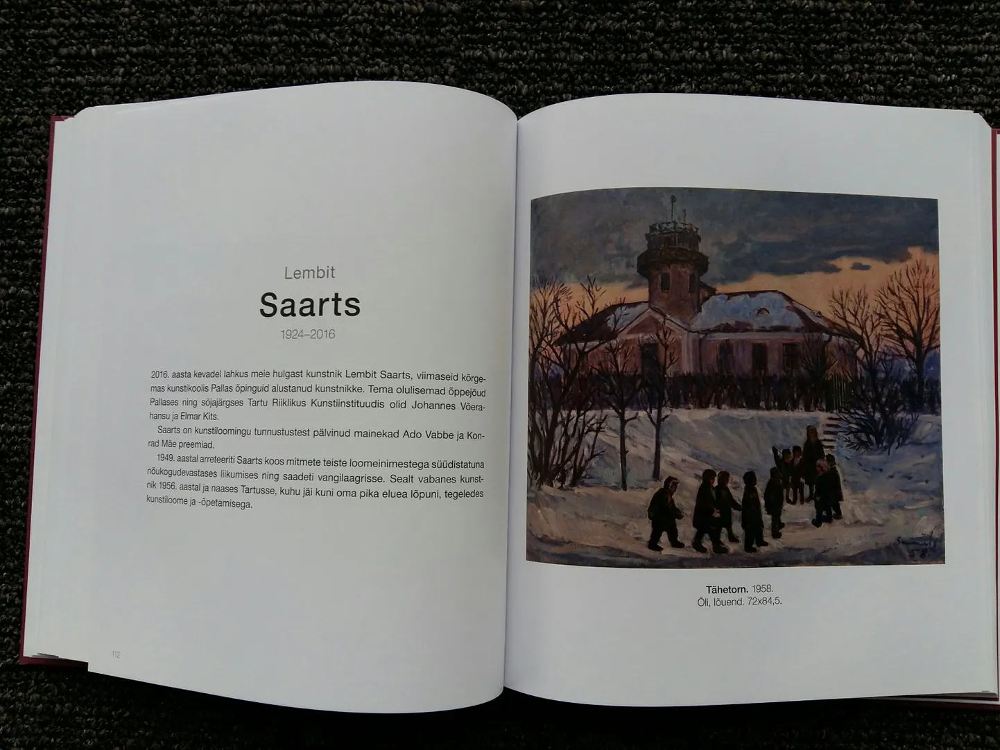 Albumi «Kulda väärt kunst» on kirjastanud E-kunstisalong.