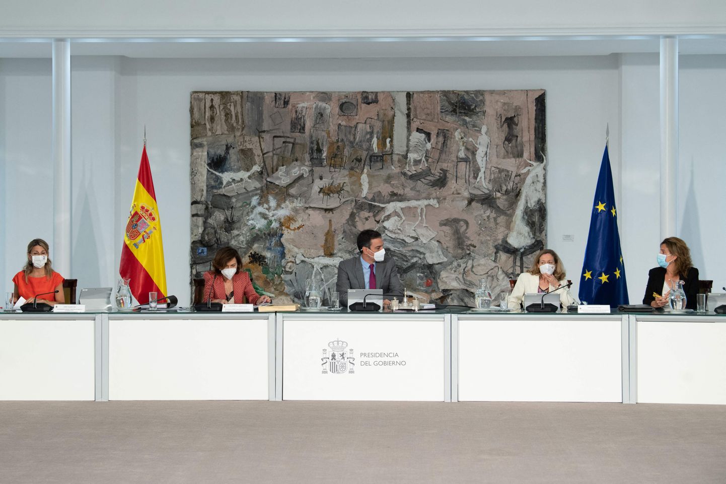 Hispaania valitsuse istung, kus kiideti heaks ka armuandmine üheksale vangistatud Kataloonia liidrile.