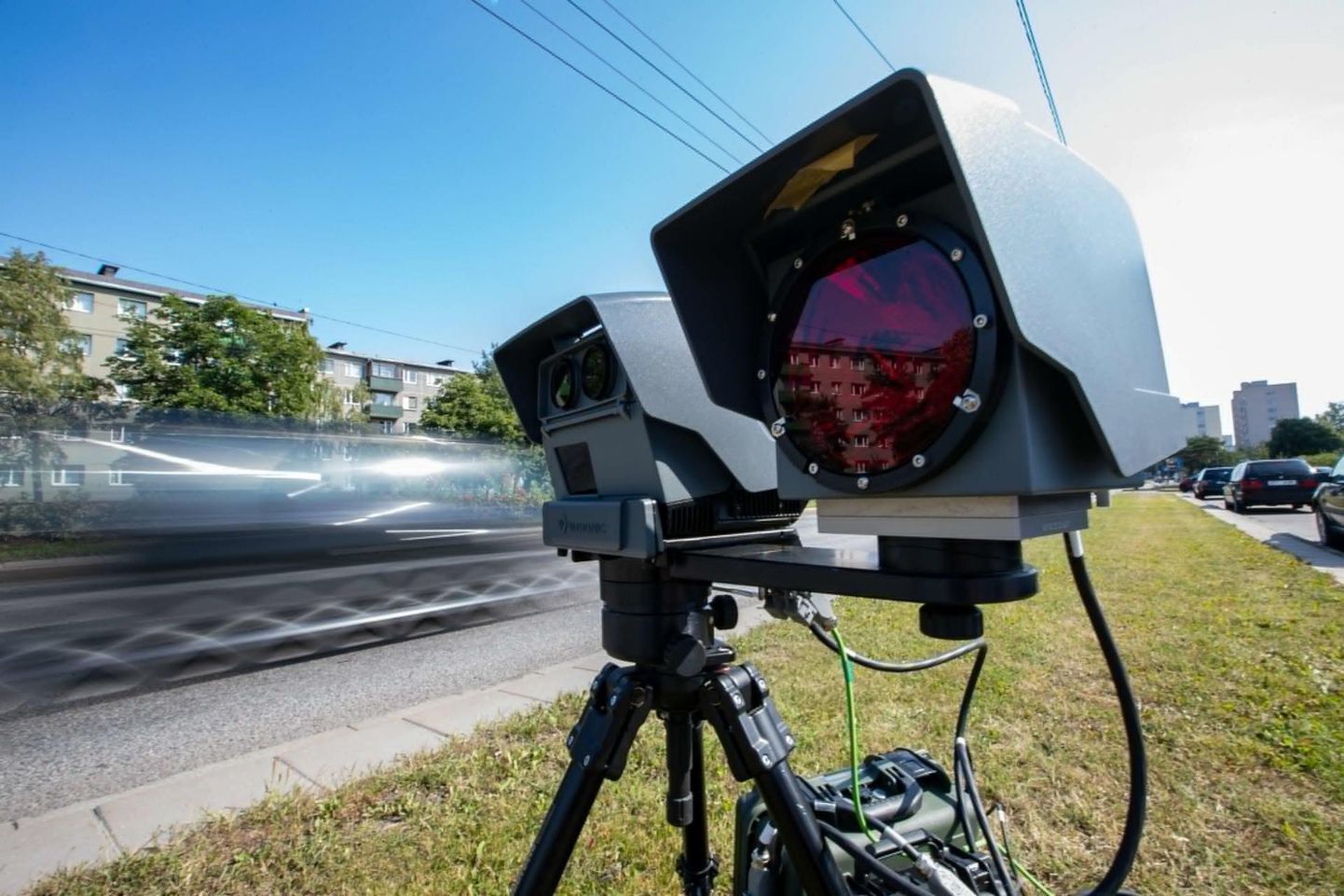 Juulis tööd alustanud mobiilseid kiiruskaameraid kasutatakse eeskätt mitmerajalistel teedel. 