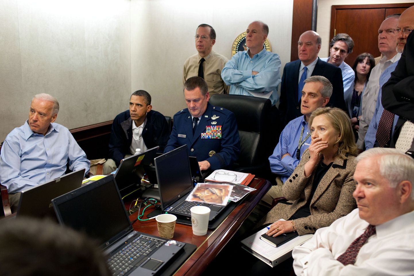 Ühendriikide juhtkond jälgimas reaalajas 40 minutit väldanud erioperatsiooni, mille käigus tapeti Osama bin Laden.