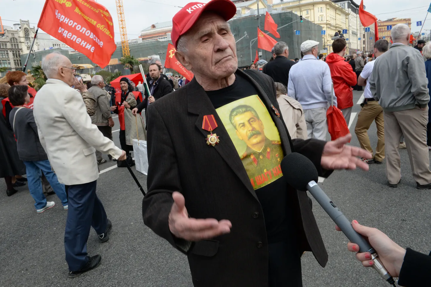 Venemaa Kommunistliku Partei toetaja.