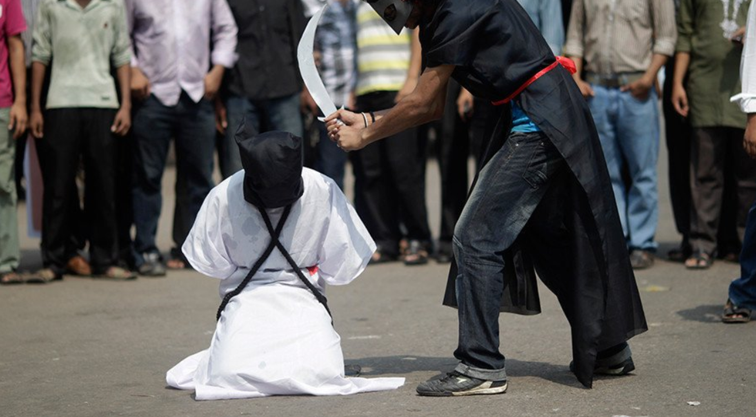 Saudi Araabias hukatakse inimesi mõõgaga pea maha löömise läbi.