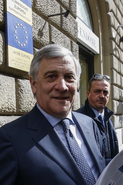 Tasakaalukas Tajani (esiplaanil) oleks turvaline valik nii Itaaliale kui ka Euroopa Liidule, mis pelgab uues valitsuses parempopulistide suurt mõju.