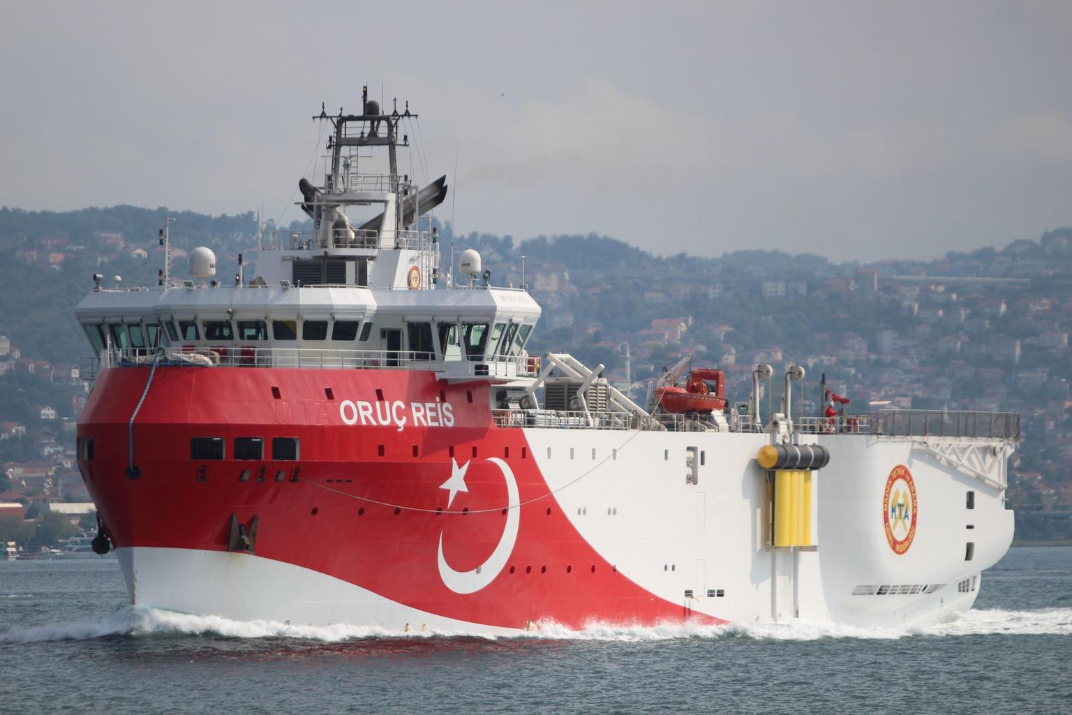 Uurimislaev Oruç Reis võttis kursi Kreekale kuuluva Kastellorizo saare poole. 