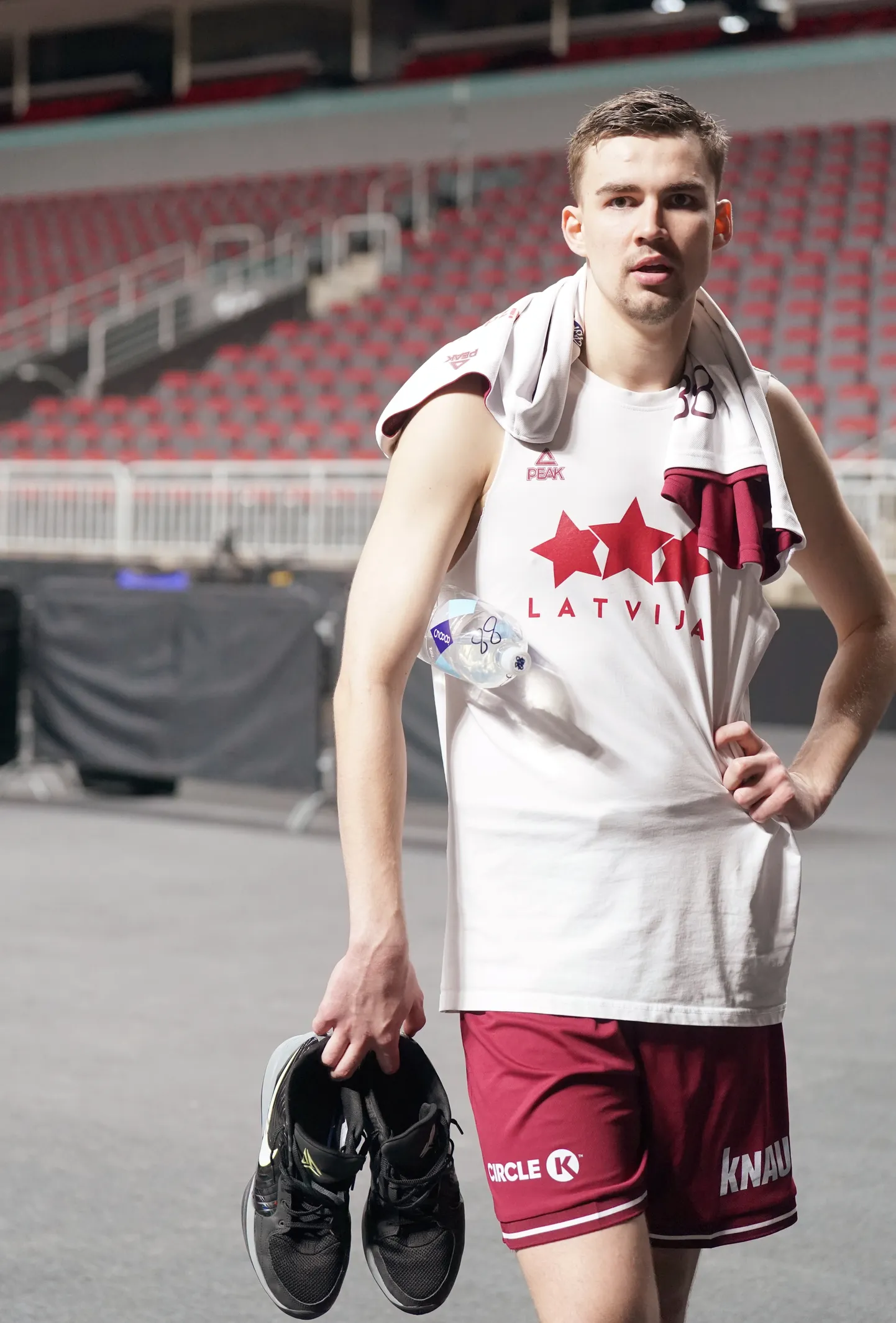 Latvijas basketbola izlases kandidāts Rodijs Mačoha