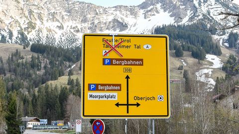 Saksamaa suleb piiri mitme Tšehhi regiooni ja Austria Tirooliga