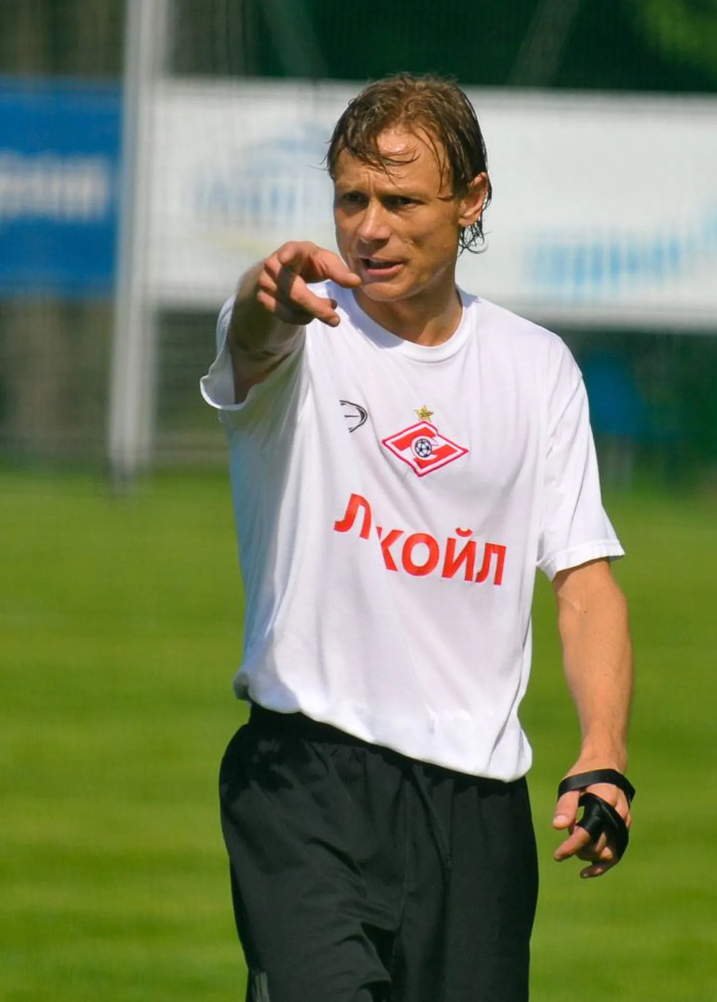 Валерий Карпин.