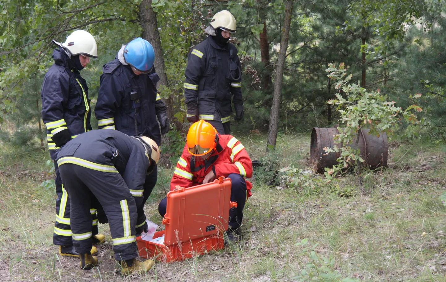 Päästeteenistust teavitati Pärnus Papiniidu silla juures asuvast vaadist, milles oli tundmatu  valge pulber.