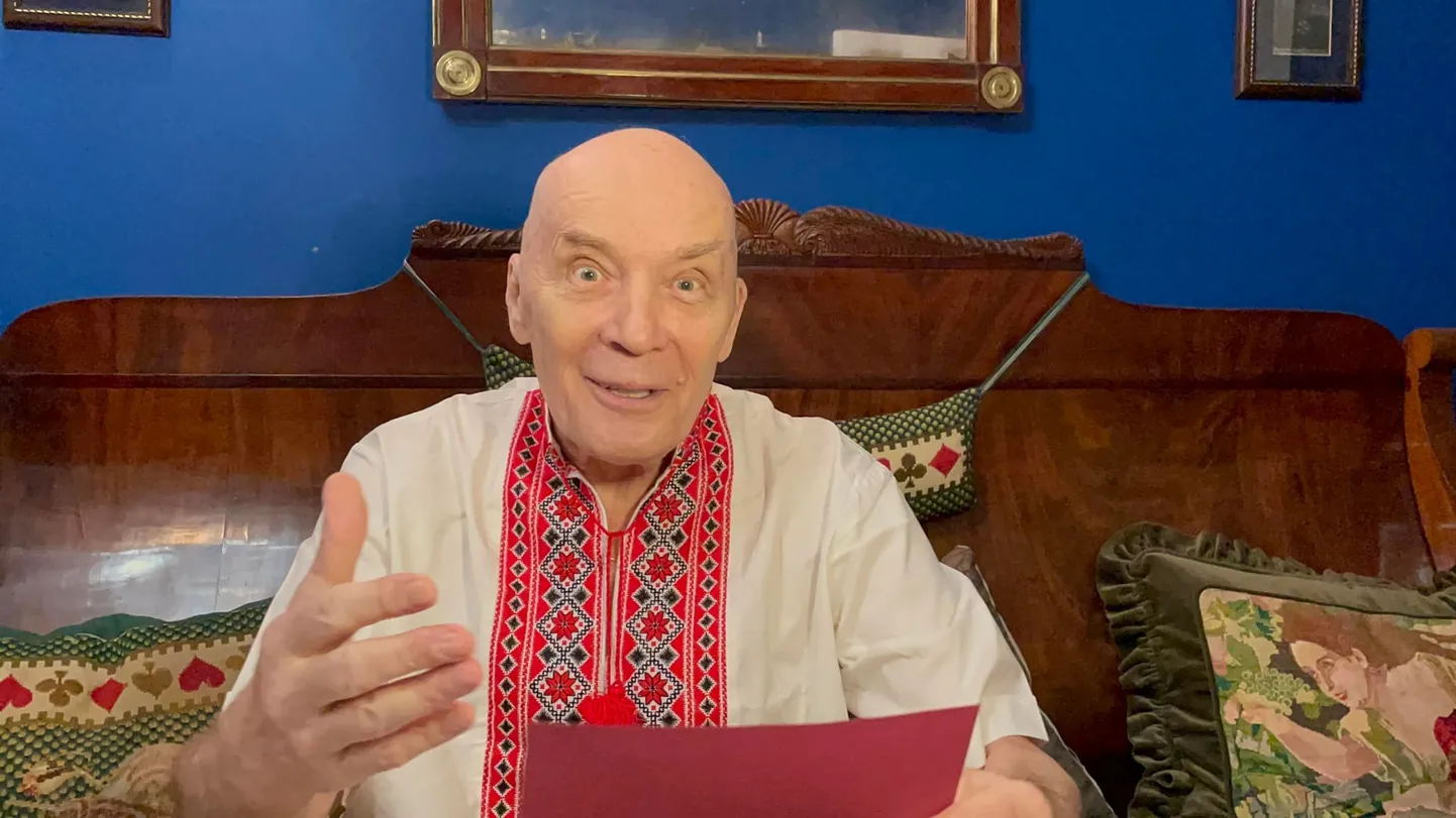 Народный артист России Александр Филиппенко в украинской вышиванке