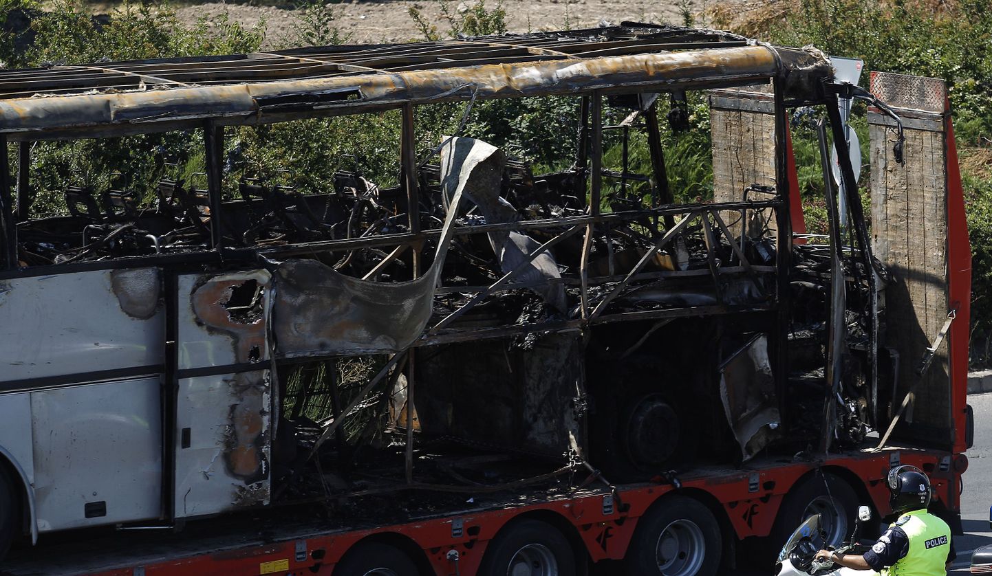 Pommiplahvatuses kannatada saanud Iisareli turistide buss