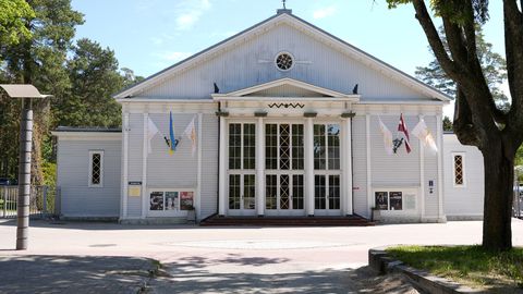 Pie Dzintaru koncertzāles nojauks publisko tualeti