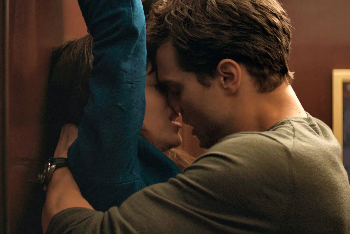 Dakota Johnson ja Jamie Dornan filmis «Viiskümmend halli varjundit»