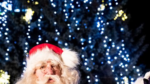 Галереи: по всей Эстонии зажгли рождественские огни