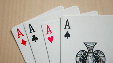 Anekdoot: mängisime üks õhtu neljakesi kaarte