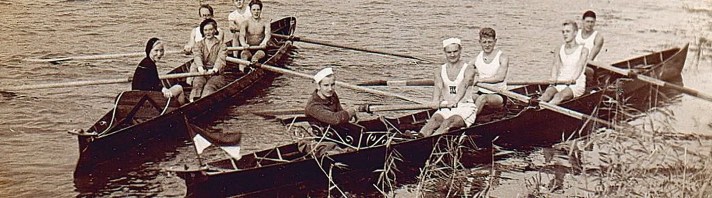 Pildimeenutusi hiilgeaegadest. Spordiseltsi Taara neljased õppepaadid rännakul. 1930. aastad.